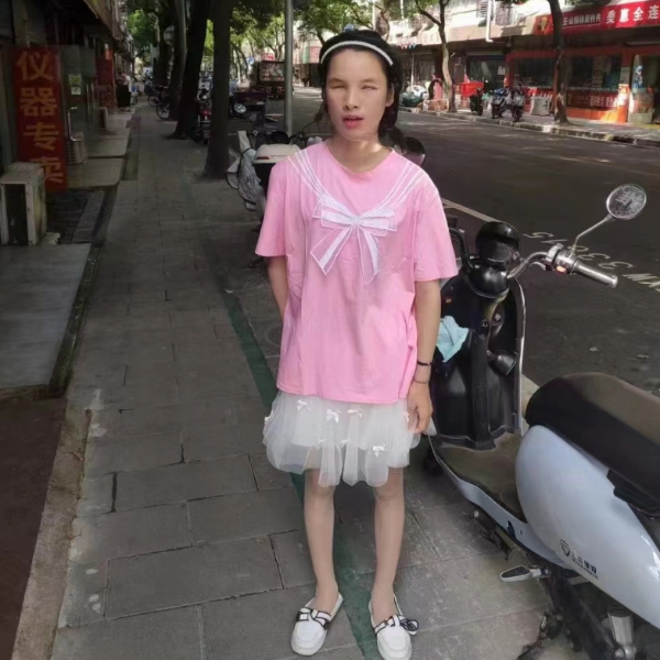 上海26岁单身美女真诚找对象-深圳相亲网