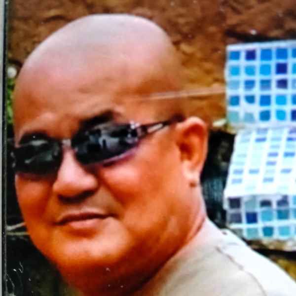 49岁岁山东单身帅哥 - 深圳吉缘网