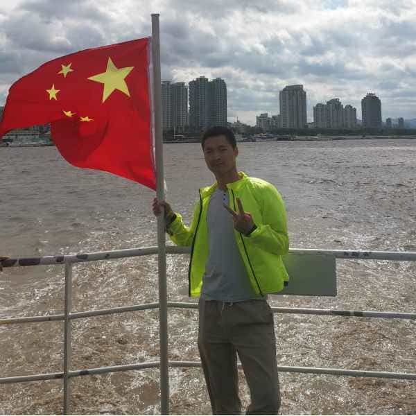 31岁岁浙江单身帅哥 - 深圳吉缘网