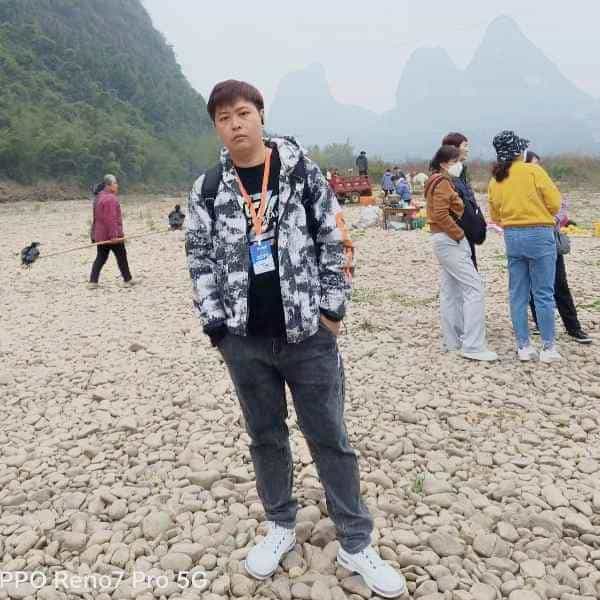 35岁岁浙江单身帅哥 - 深圳吉缘网