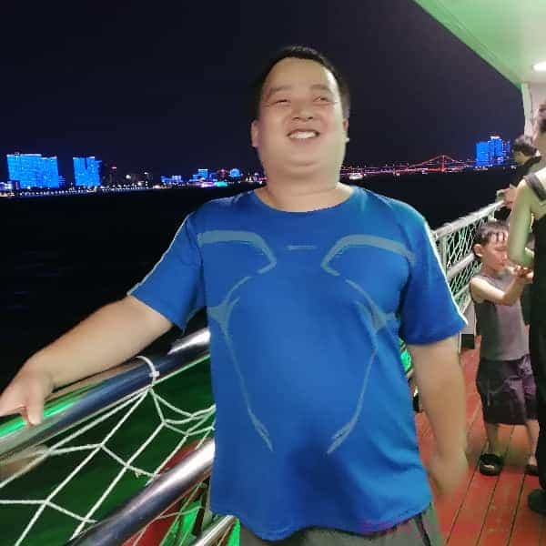 31岁岁湖北单身帅哥 - 深圳吉缘网
